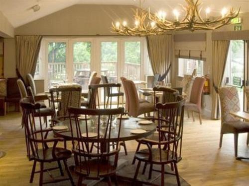 Hotel The Percy Arms Guildford Esterno foto